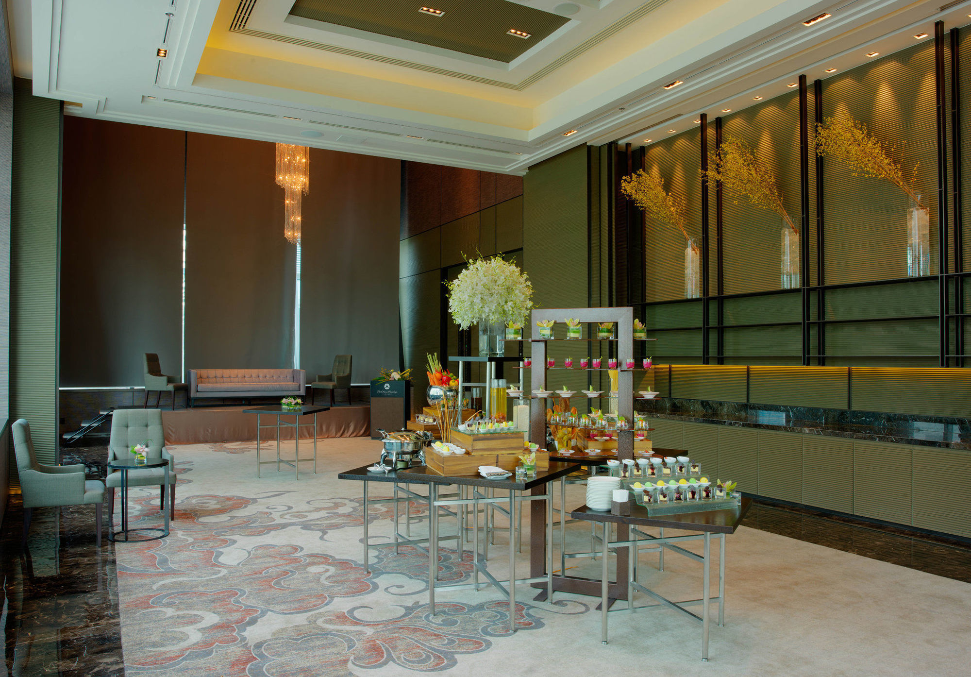 Отель The Okura Prestige Бангкок