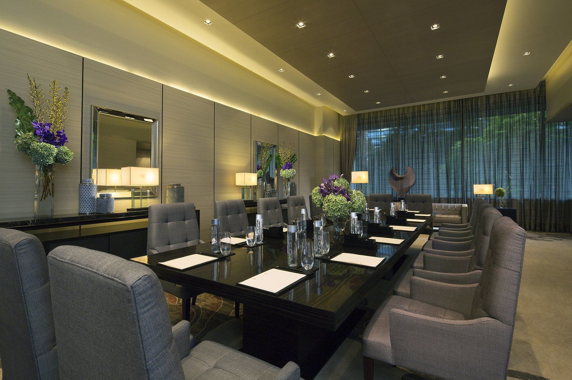 Отель The Okura Prestige