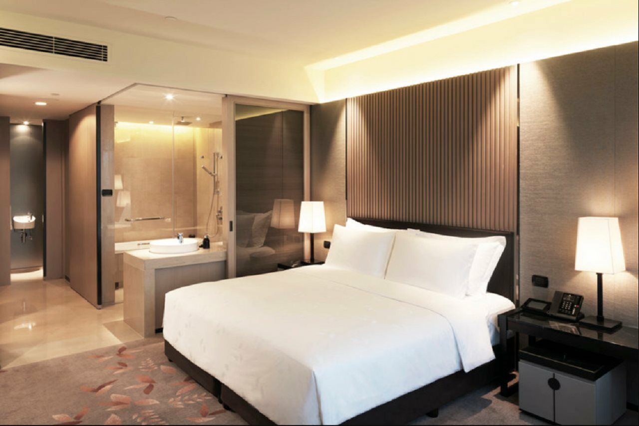 The Okura Prestige Бангкок